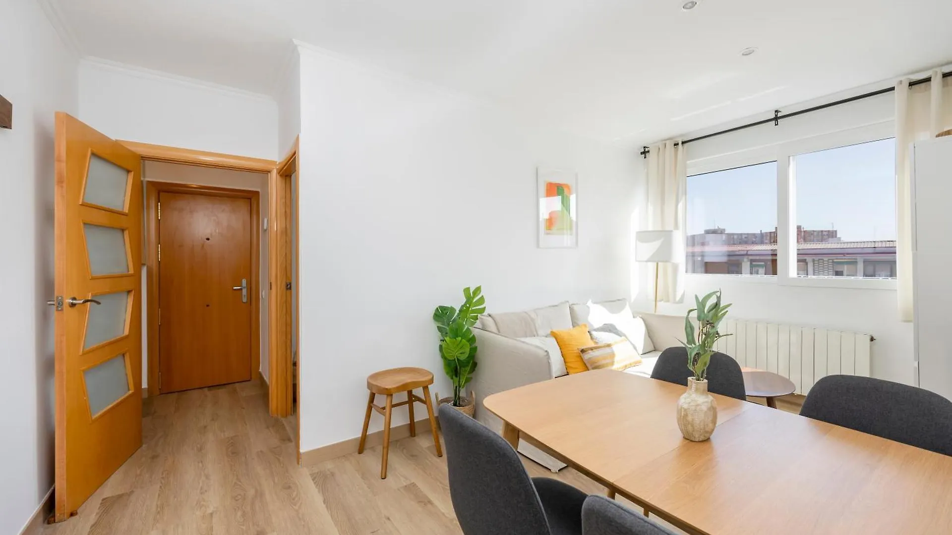 Amazing 3Bdr Apt In Cornella 1 Mins From Metro Cornellà de Llobregat Spagna
