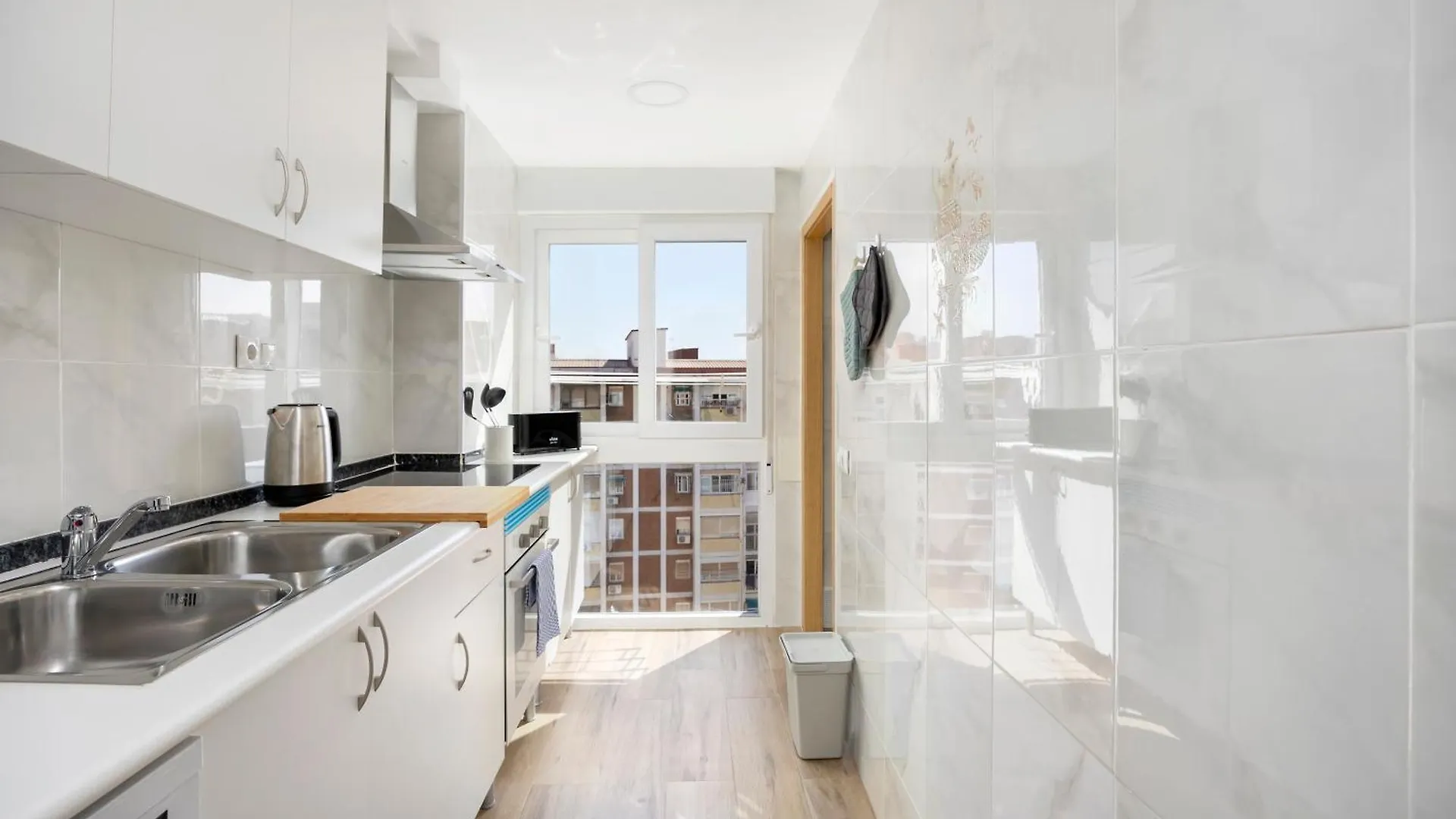 Amazing 3Bdr Apt In Cornella 1 Mins From Metro Cornellà de Llobregat Appartamento